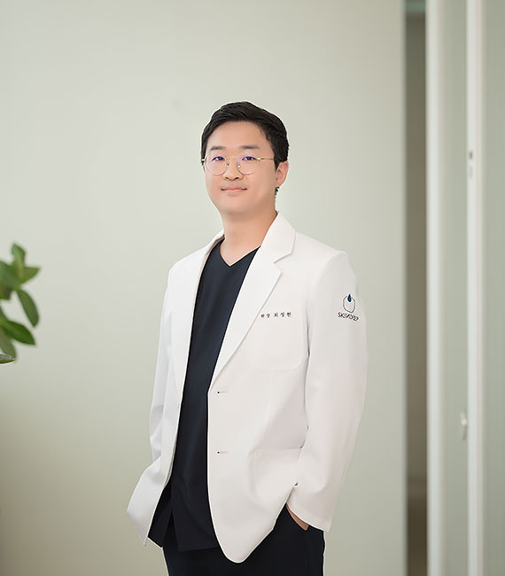 Choi Seong Hyeon的官方肖像照